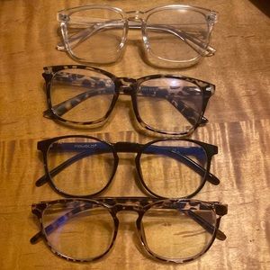 Lot of blue light blockers